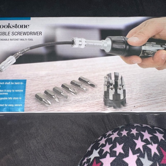 Flexible screwdriver with bits included - Picture 2 of 11